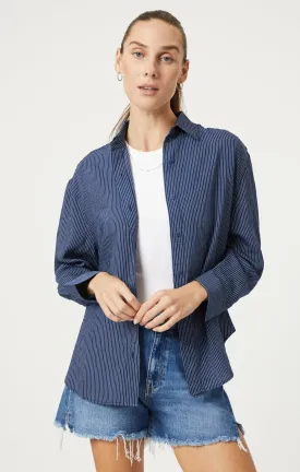 BUTTON-UP LONG SLEEVE SHIRT IN NAVY STRIPED